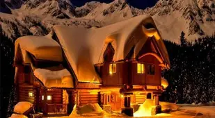 Winter Instagram Photos Snow Covered Cabin