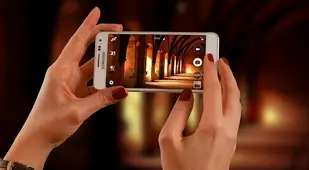 Smartphone Hand
