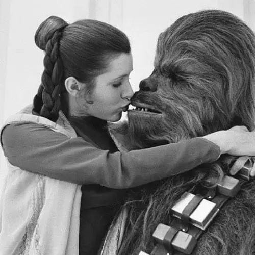 27 Vintage Behind-The-Scenes Star Wars Pictures