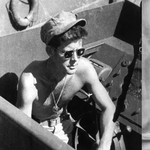 29 Images Of American Presidents As Young Studs