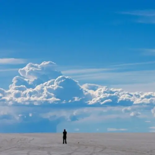 33 Stunning Photos Of Humans Rendered Tiny By Earth's Most Gorgeous Expanses