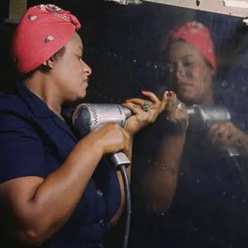 38 Rousing Photos Of The American Workers That Helped The Allies Win World War II