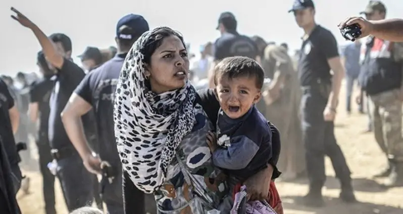 22 Heartbreaking Photos From The Front Lines Of The Syrian Refugee Crisis
