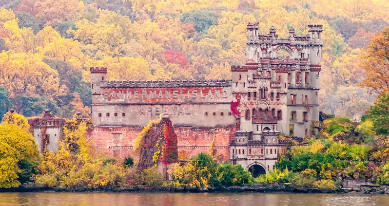 Inside Bannerman Castle, The Abandoned 20th-Century Arsenal Located Just North Of New York City