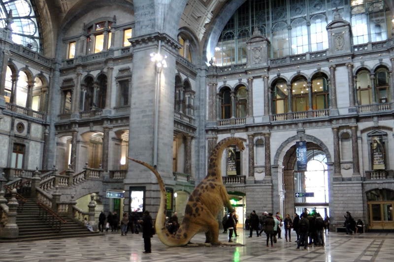 6 Of The Most Beautiful Train Stations From Around The World