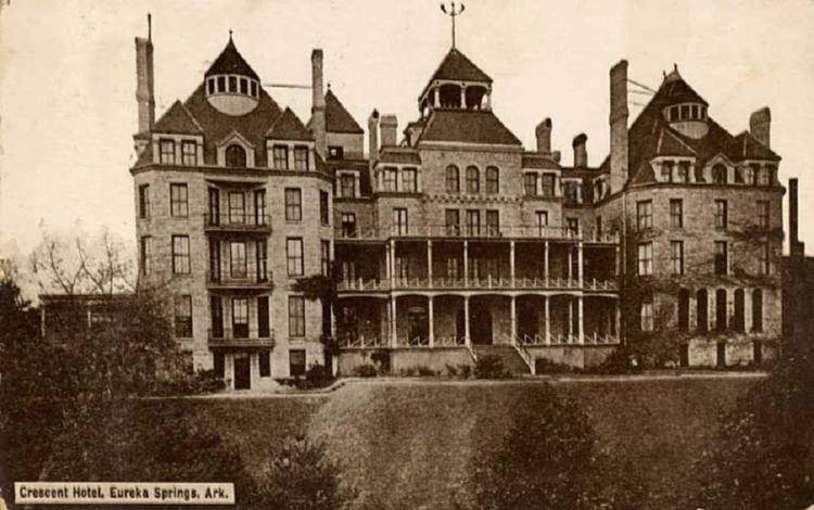 Spookiest Hotels Crescent Old