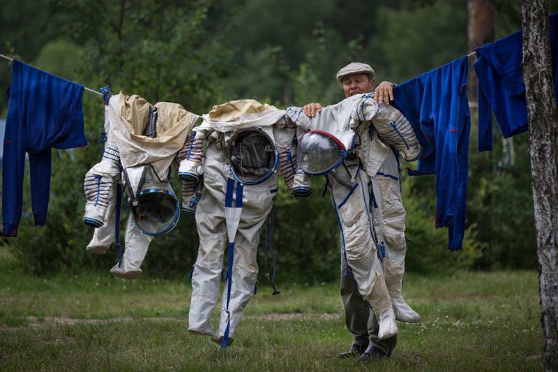 Surprising Photos of 2014 Space Station Laundry