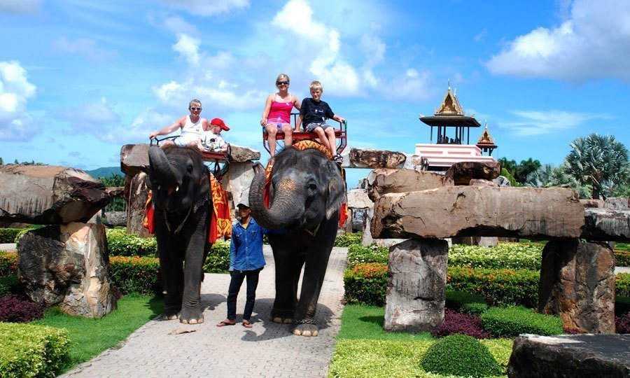 nong nooch elephant rides