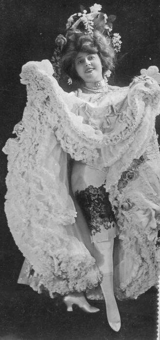 Ziegfeld Follies Photos That Prove How Sexy The Roaring Twenties Were