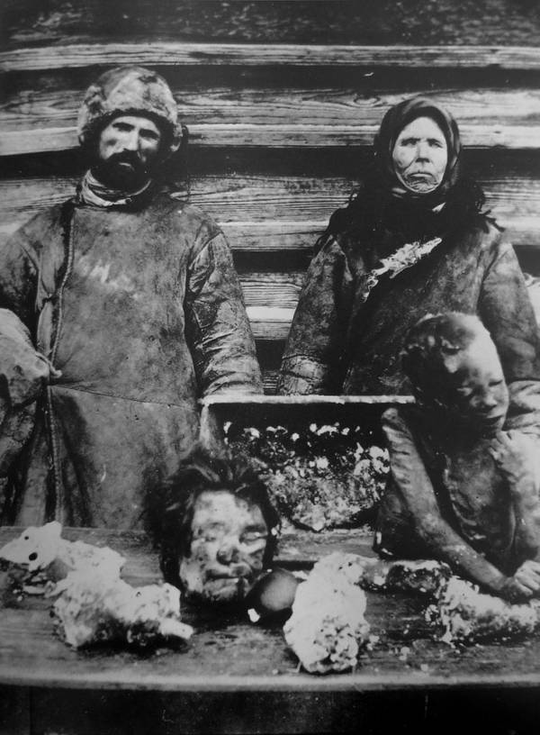 Russian Cannibals With Dead Victims