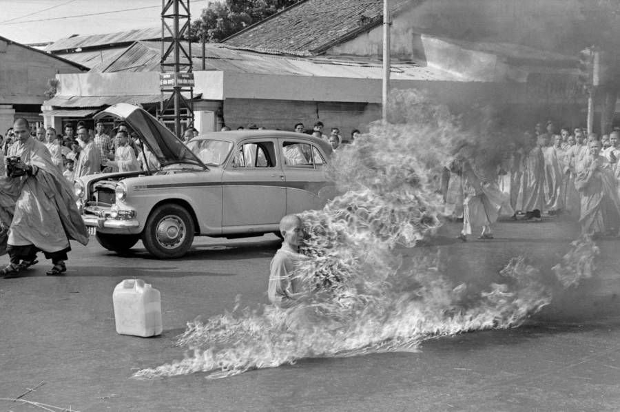 Vietnam Monk Burning Himself