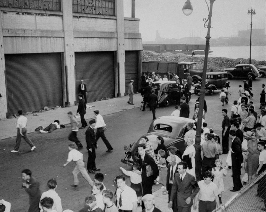 25 Haunting Photos Of New York City Murder Scenes Of Decades Past