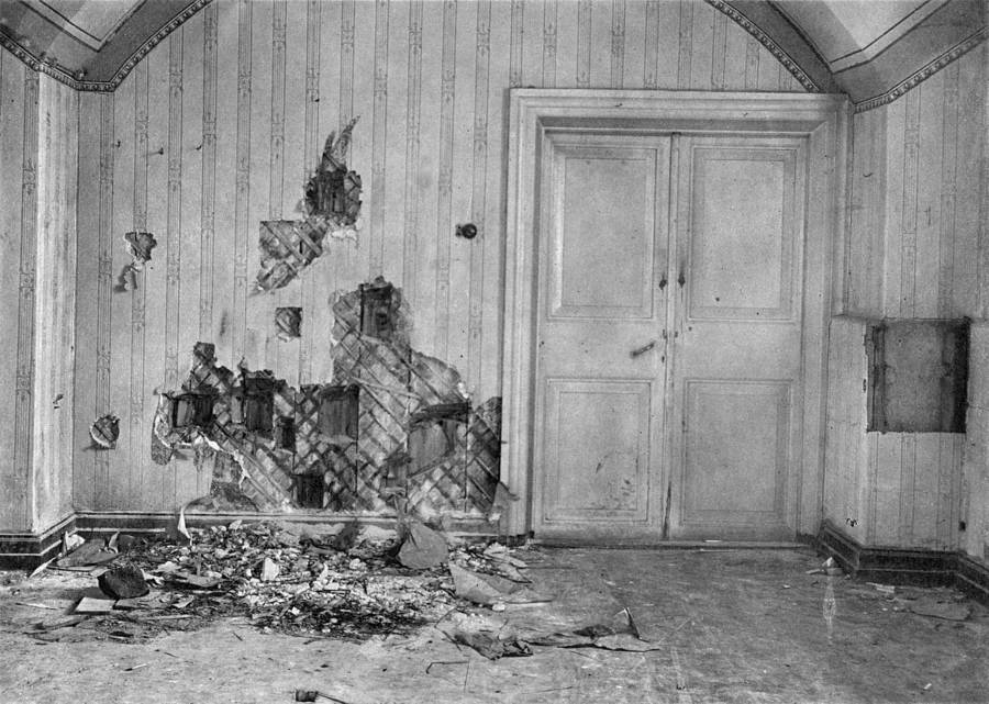 28 Shocking Photos Of Infamous Assassinations Throughout History 