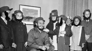 Kids Play With Fidel Castro's Beard