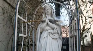 Little Italy Maria Statue