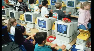 Kids On Early Apple Computers