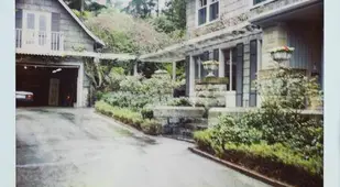 Driveway House And Greenhouse Of Kurt Cobain
