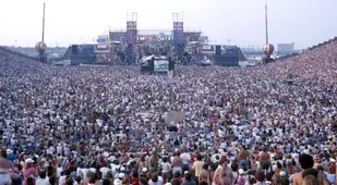 Crowd At Live Aid