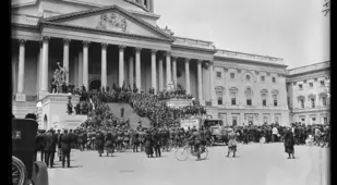 Bonus Army Arriving At The Capitol