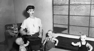 Operation Doorstep Mom Kids