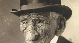 Weird Picture Of John Smith