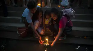 Basket Offering Floats
