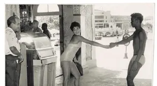 Vintage Cuba Teenagers