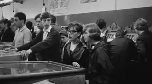 Male Mods At Arcade