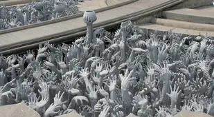 Pictures Of Wat Rong Khun