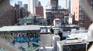 Chinatown rooftop graffiti
