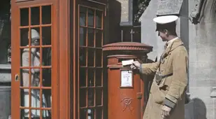 england in color phone booth