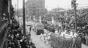 Rose Festival Parade In 1908