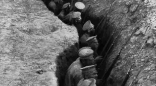 WW1 Photos Russian Trench
