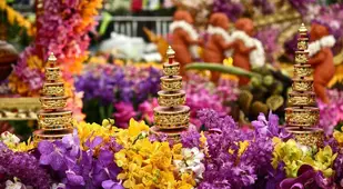 chelsea flower show buddhism