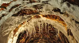 salt caves cardona spain