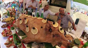 Gypsies Roast Pig