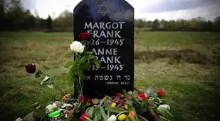Anne Frank Quotes Gravestone Flowers
