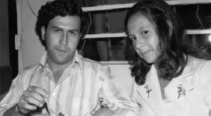 Pablo Escobar With Daughter