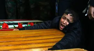 War Against Isis Distraught Child