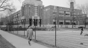 Linda Outside Sumner Elementary
