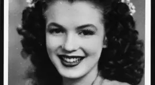 Teenaged Norma Jeane Baker