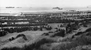 Many Soldiers On Beach