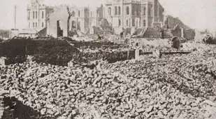 Great Chicago Fire Rubble