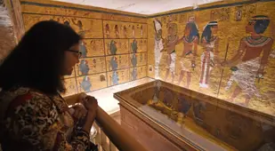 Sarcophagus Of King Tut In His Tomb