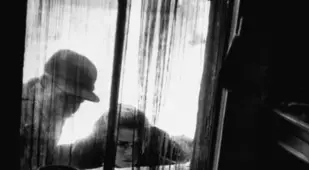 Women Peering Into Gein's Window