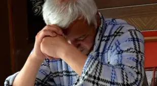 Naoto Matsumura With Cat