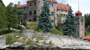 Singer Castle