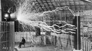 Magnifying Transmitter