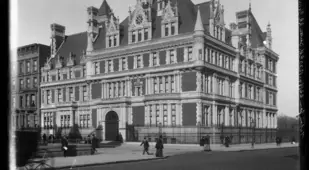 Vanderbilt House In 1894