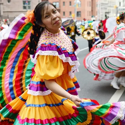 15 Colorful Images from Cinco De Mayo Celebrations